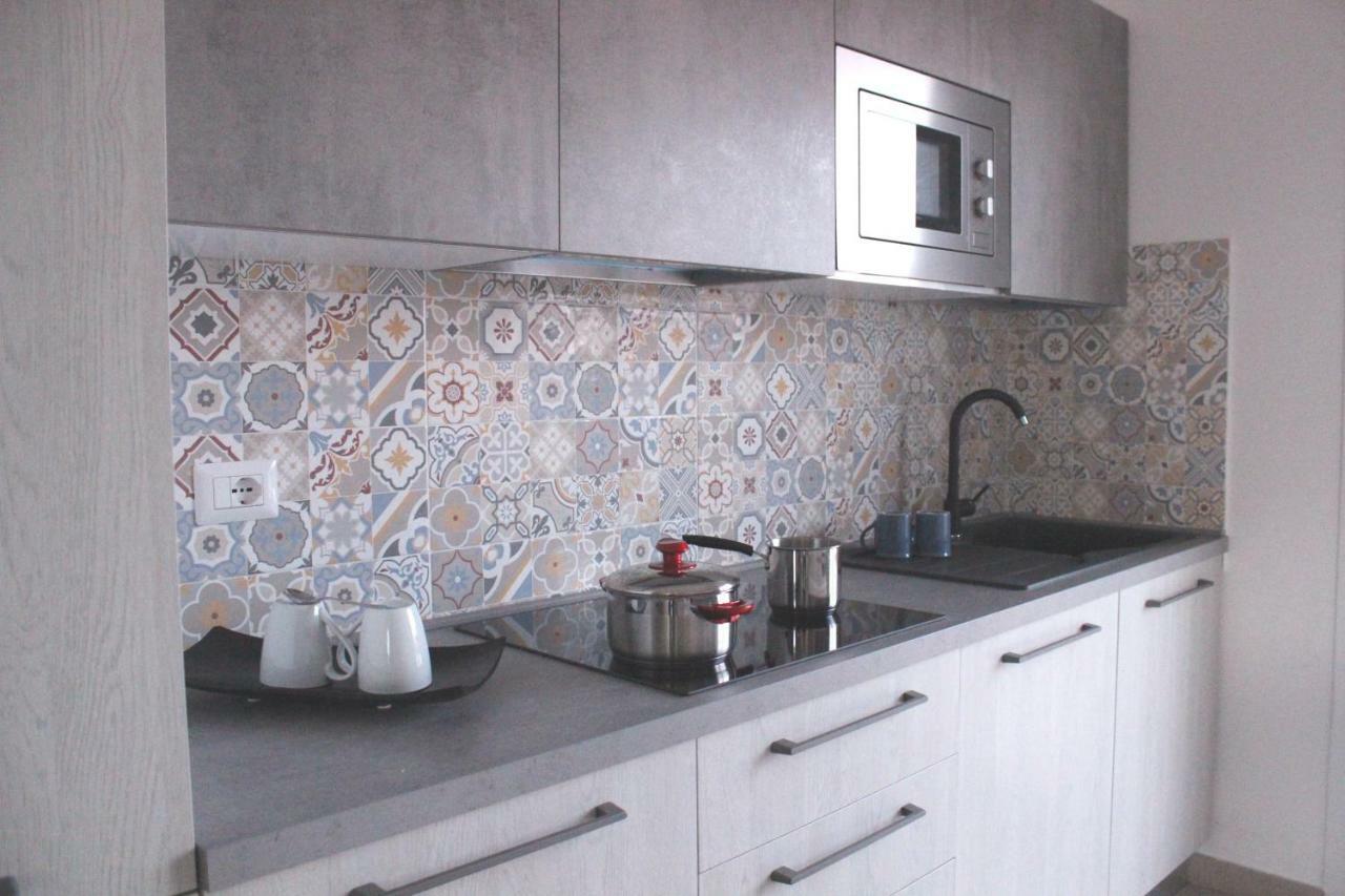 197 Pozzo San Nicola Aparthotel Стинтино Екстериор снимка