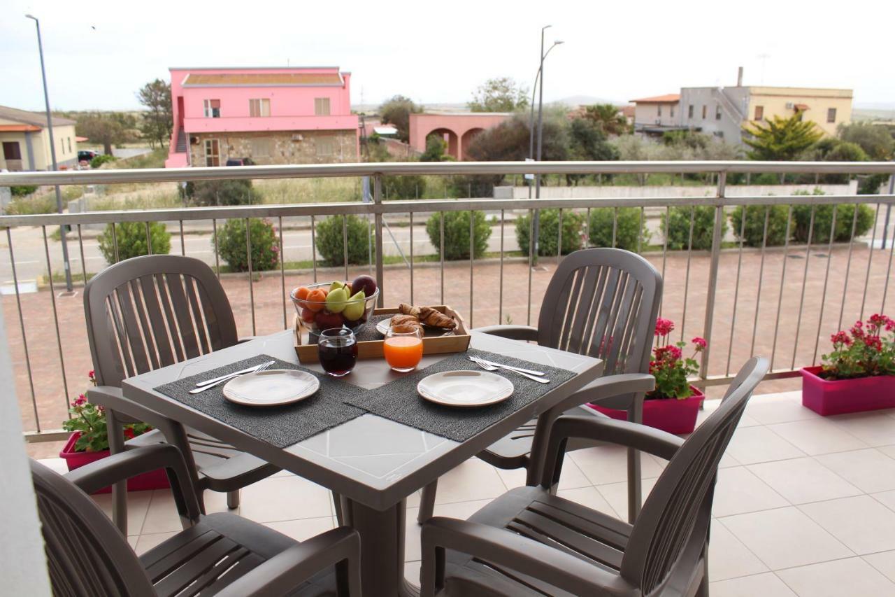 197 Pozzo San Nicola Aparthotel Стинтино Екстериор снимка